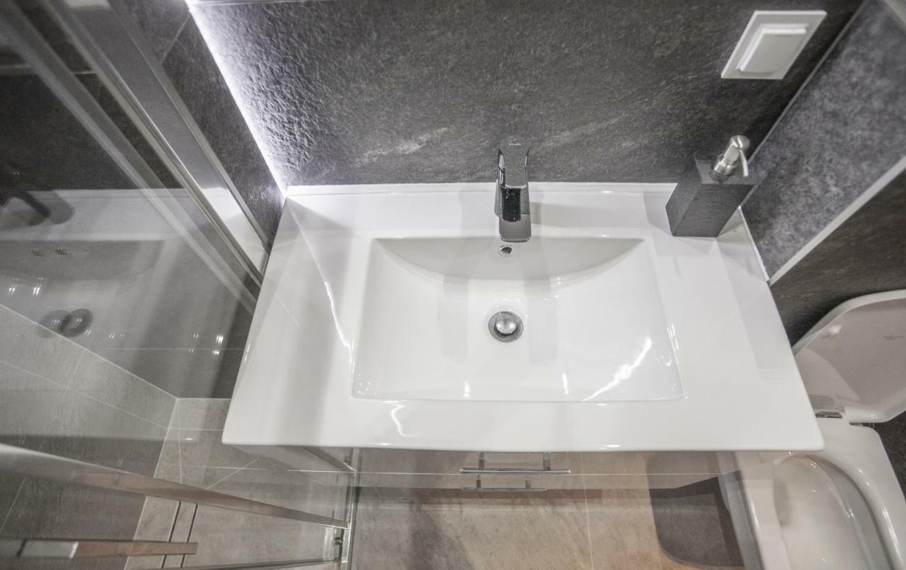 Apartament W Cieplicach Apartman Jelenia Góra Kültér fotó